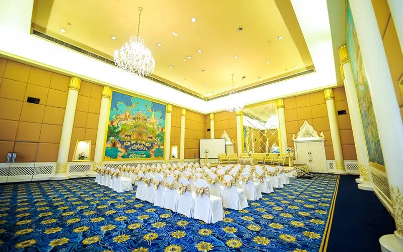 Vimarnthip | Montien Riverside Hotel 5-star international luxury beside the Chao Phraya River